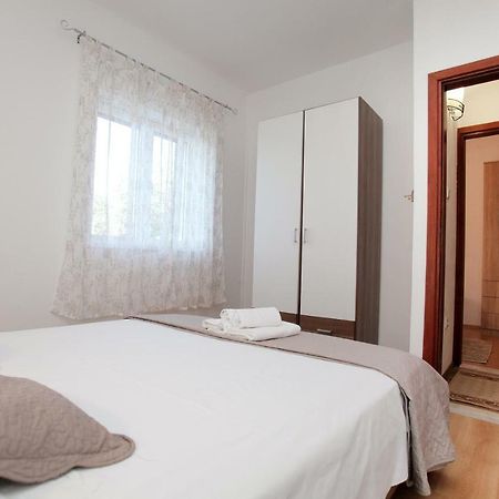 Apartman Tone Trogir Bagian luar foto