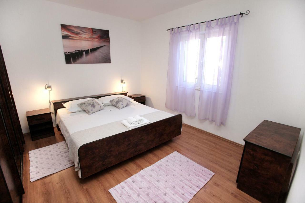 Apartman Tone Trogir Bagian luar foto