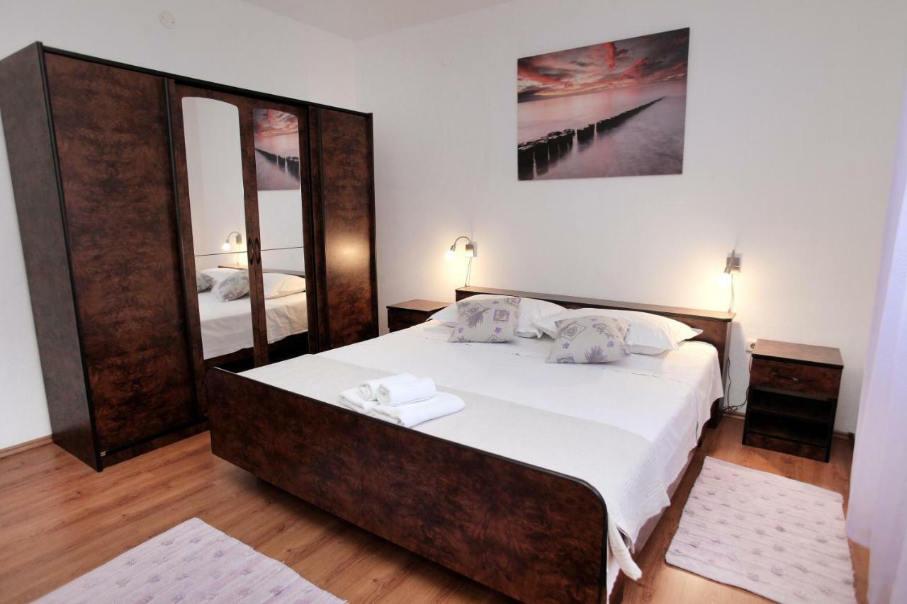 Apartman Tone Trogir Bagian luar foto