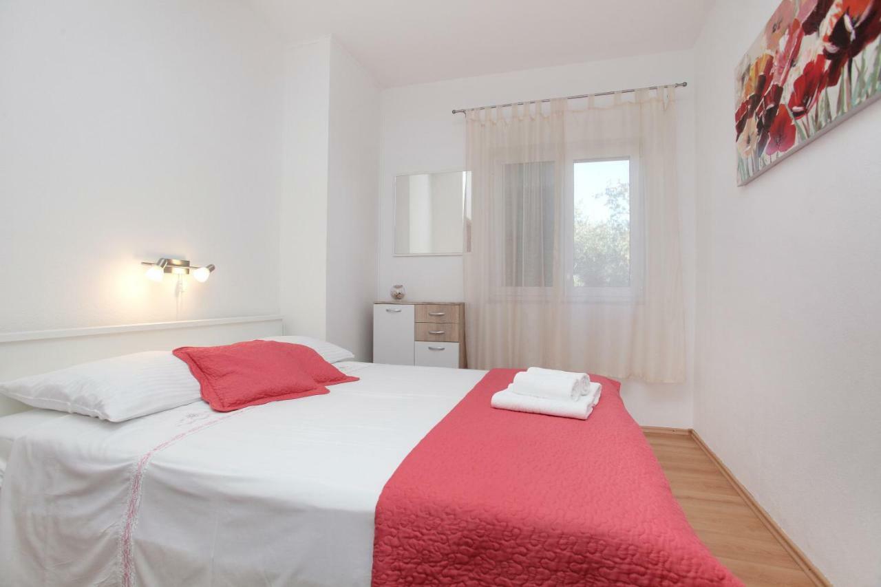Apartman Tone Trogir Bagian luar foto