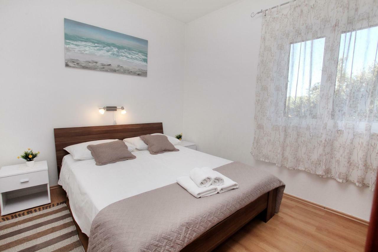 Apartman Tone Trogir Bagian luar foto
